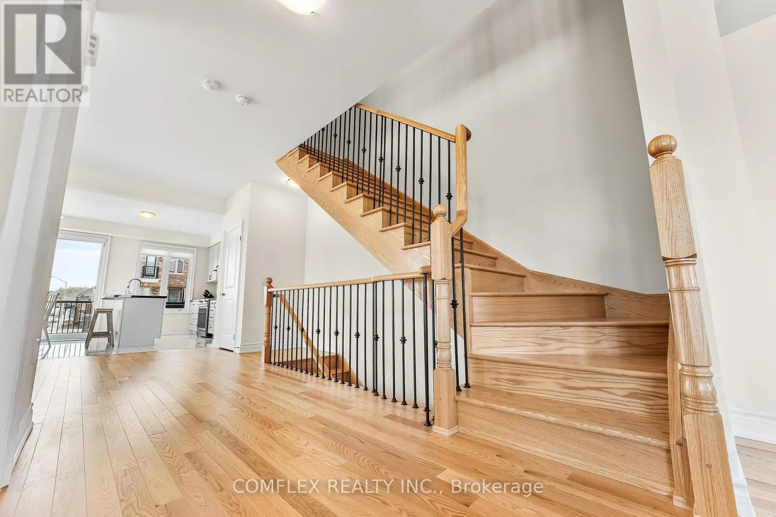 2832 TIPPETT MEWS