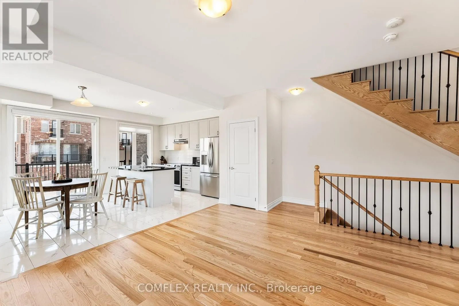 2832 TIPPETT MEWS