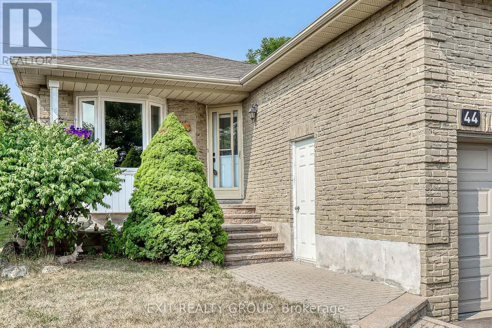 44 ANGUS DRIVE