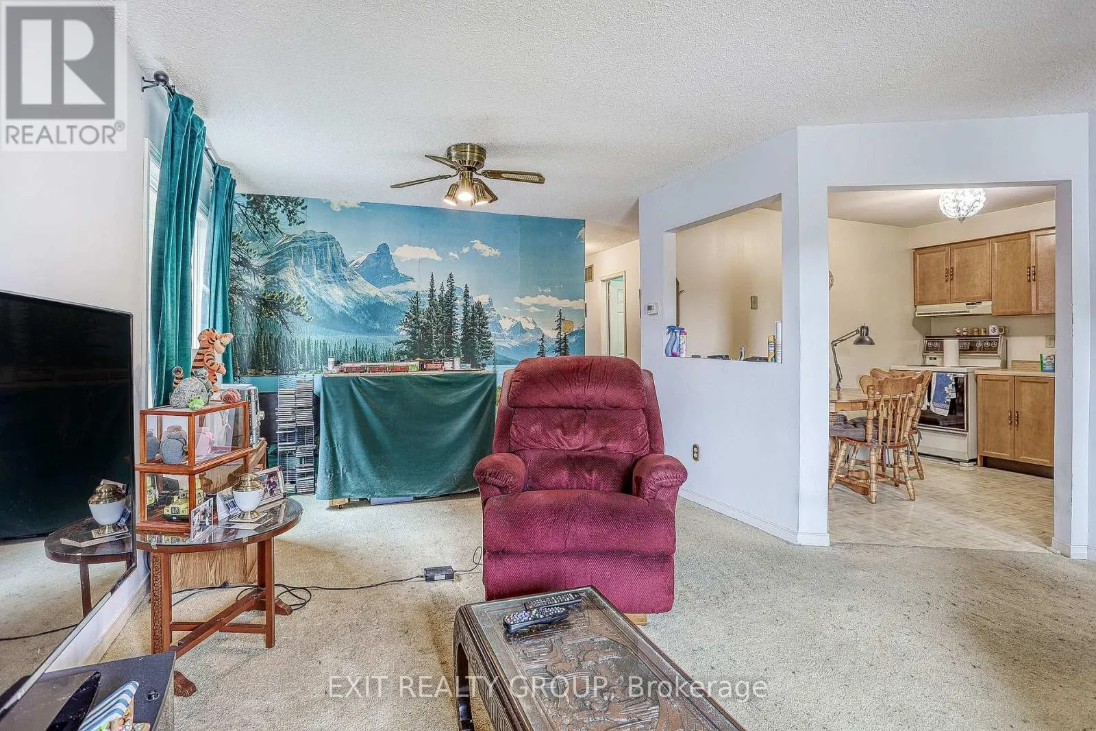 44 ANGUS DRIVE