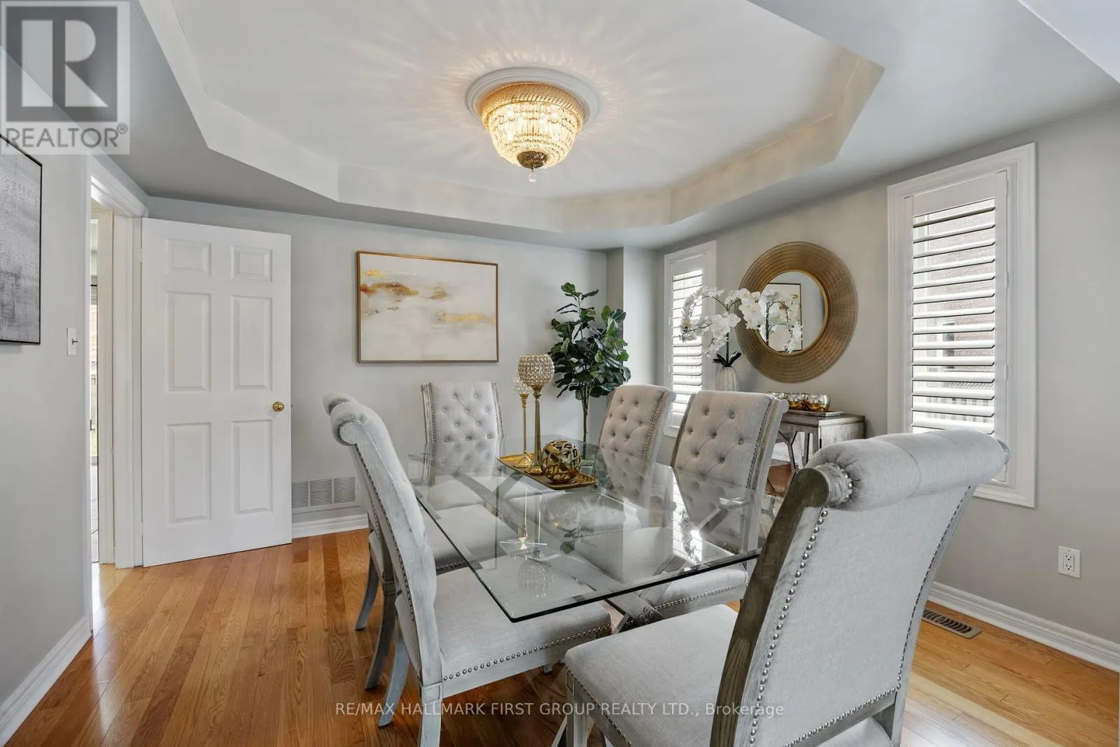 19 BALLGROVE CRESCENT
