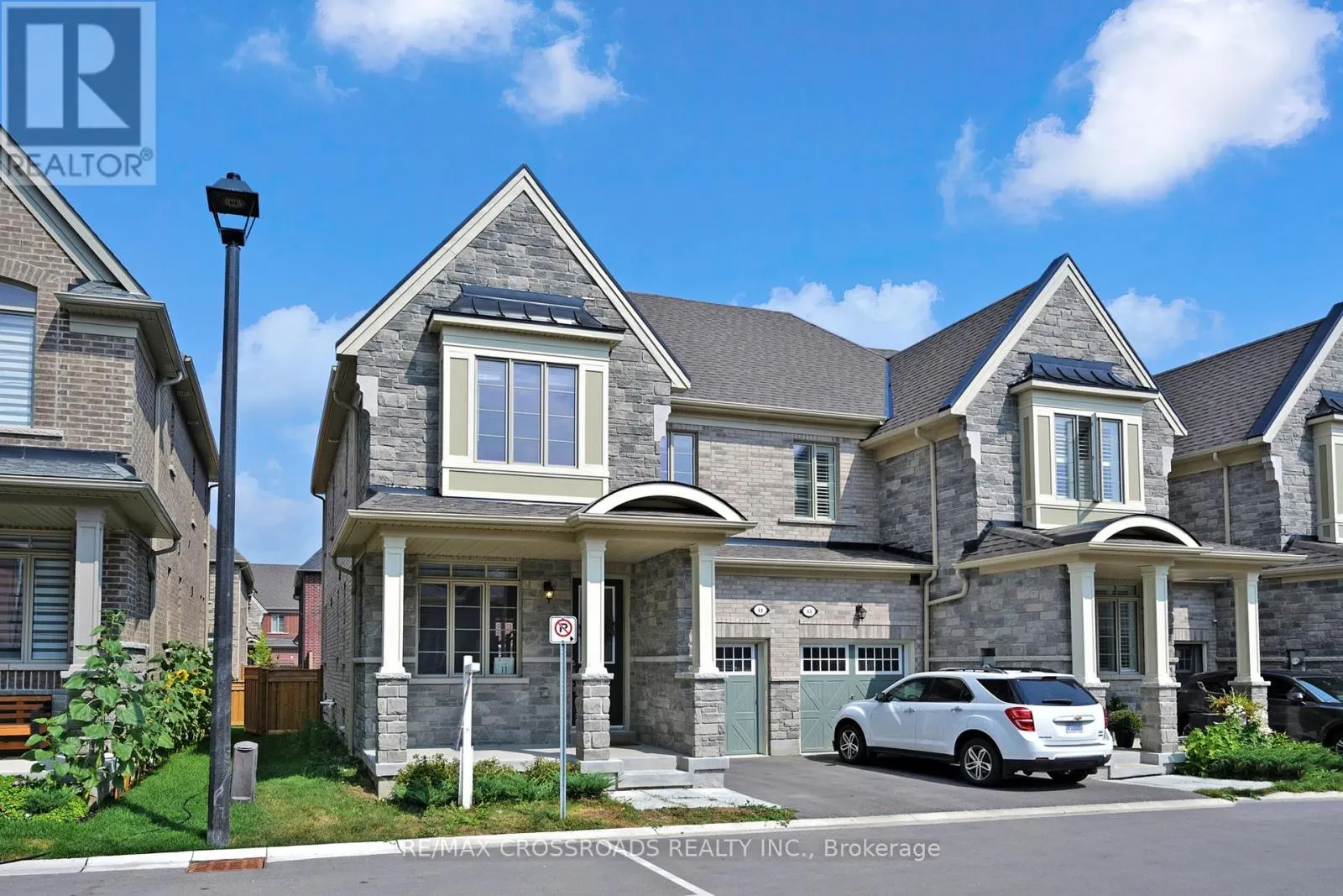 11 CORNELIUS LANE