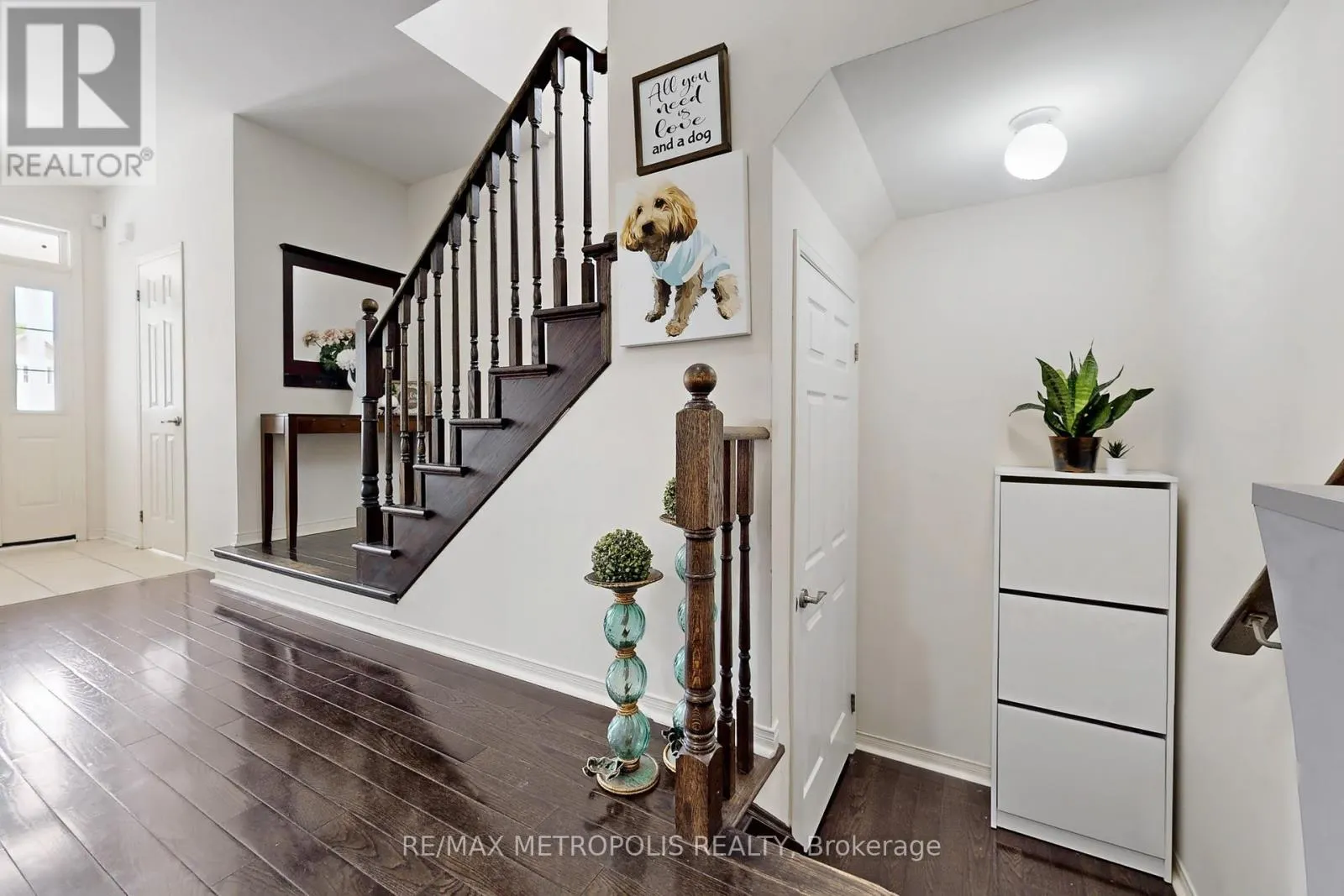 178 ANGUS DRIVE