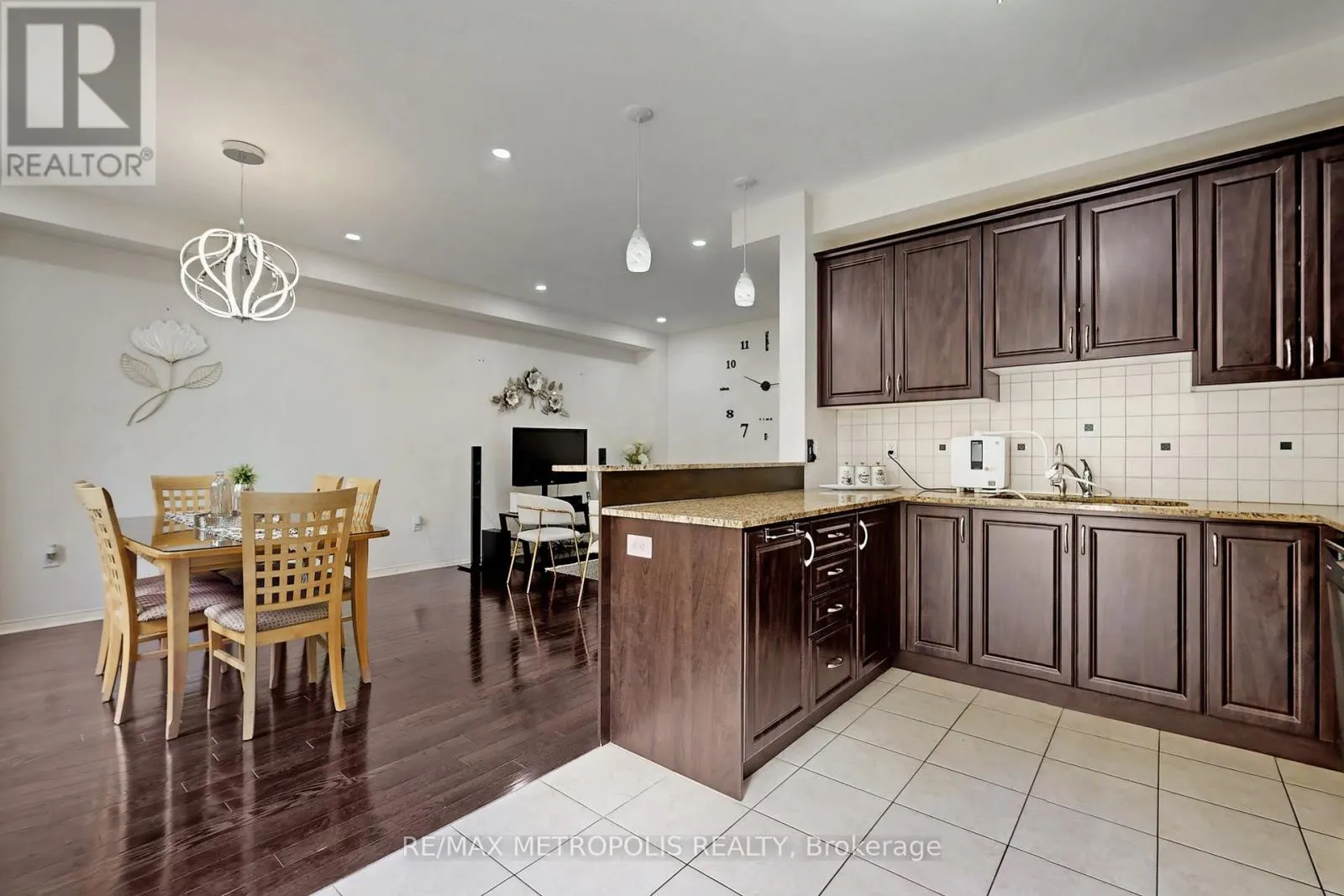 178 ANGUS DRIVE