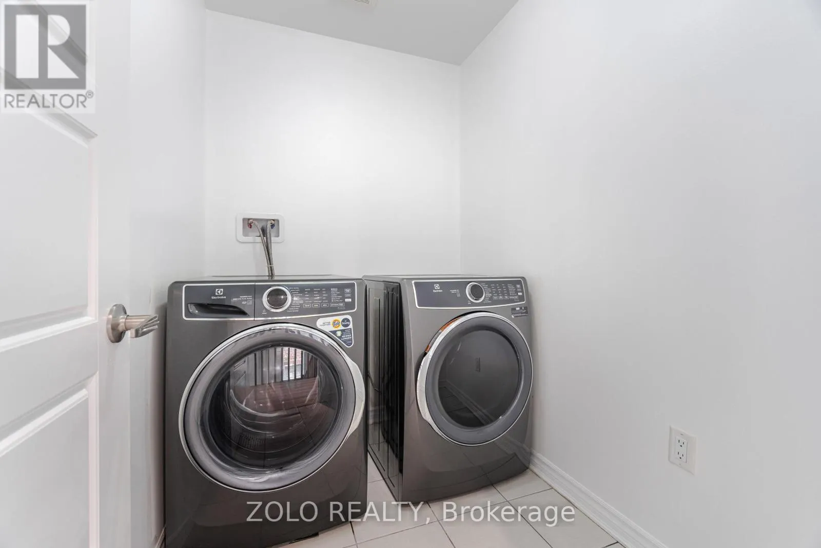 1402 STILLMEADOW LANE