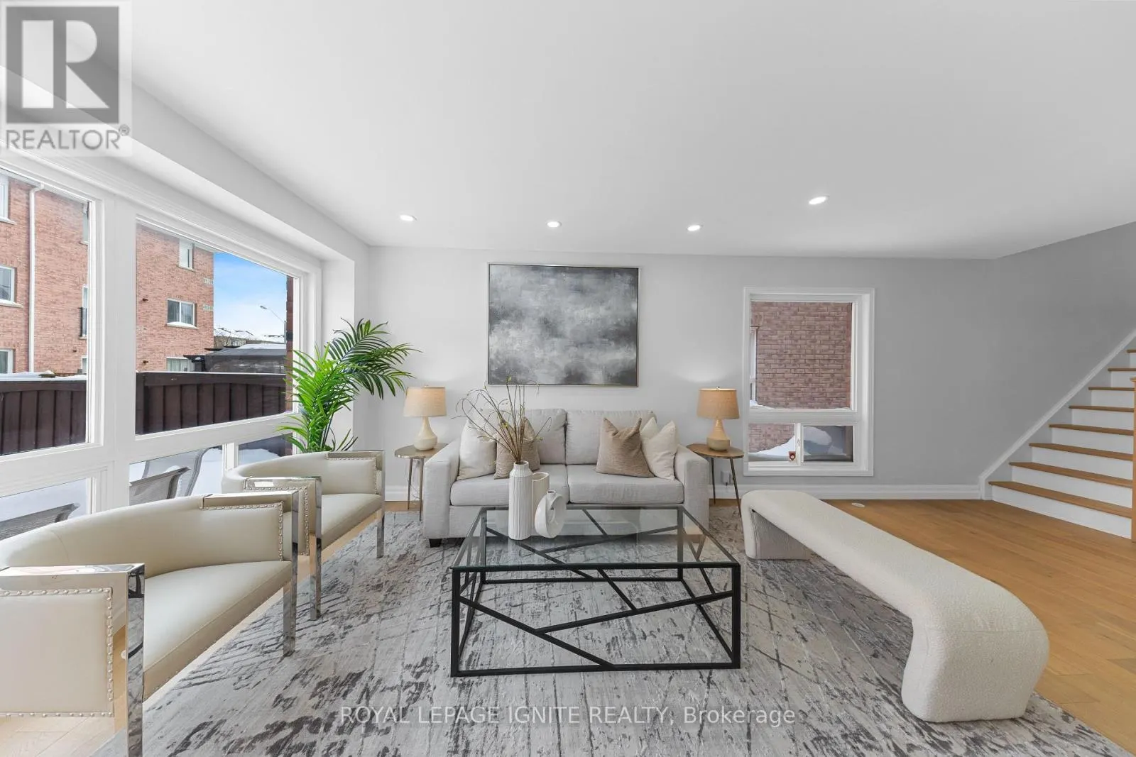 5 GOULDEN CRESCENT