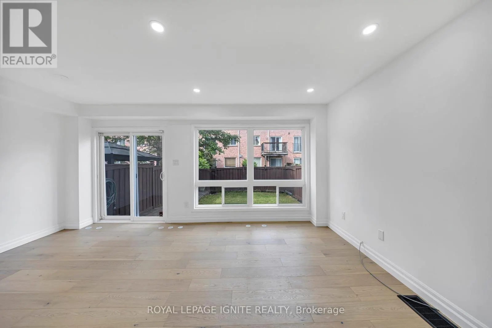 5 GOULDEN CRESCENT