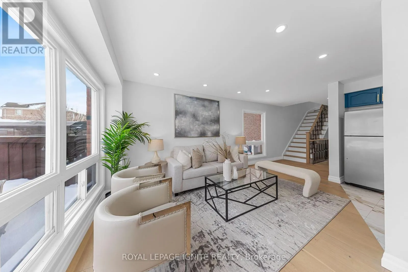 5 GOULDEN CRESCENT
