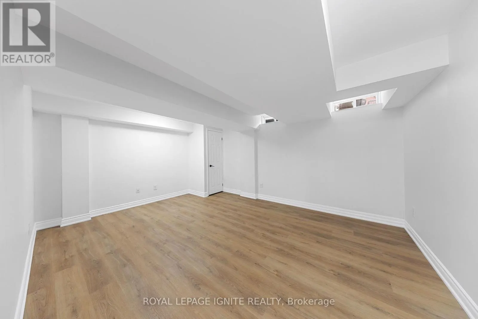5 GOULDEN CRESCENT