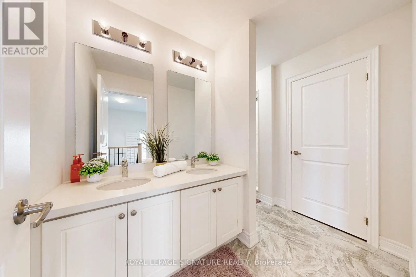 1028 PELICAN TRAIL