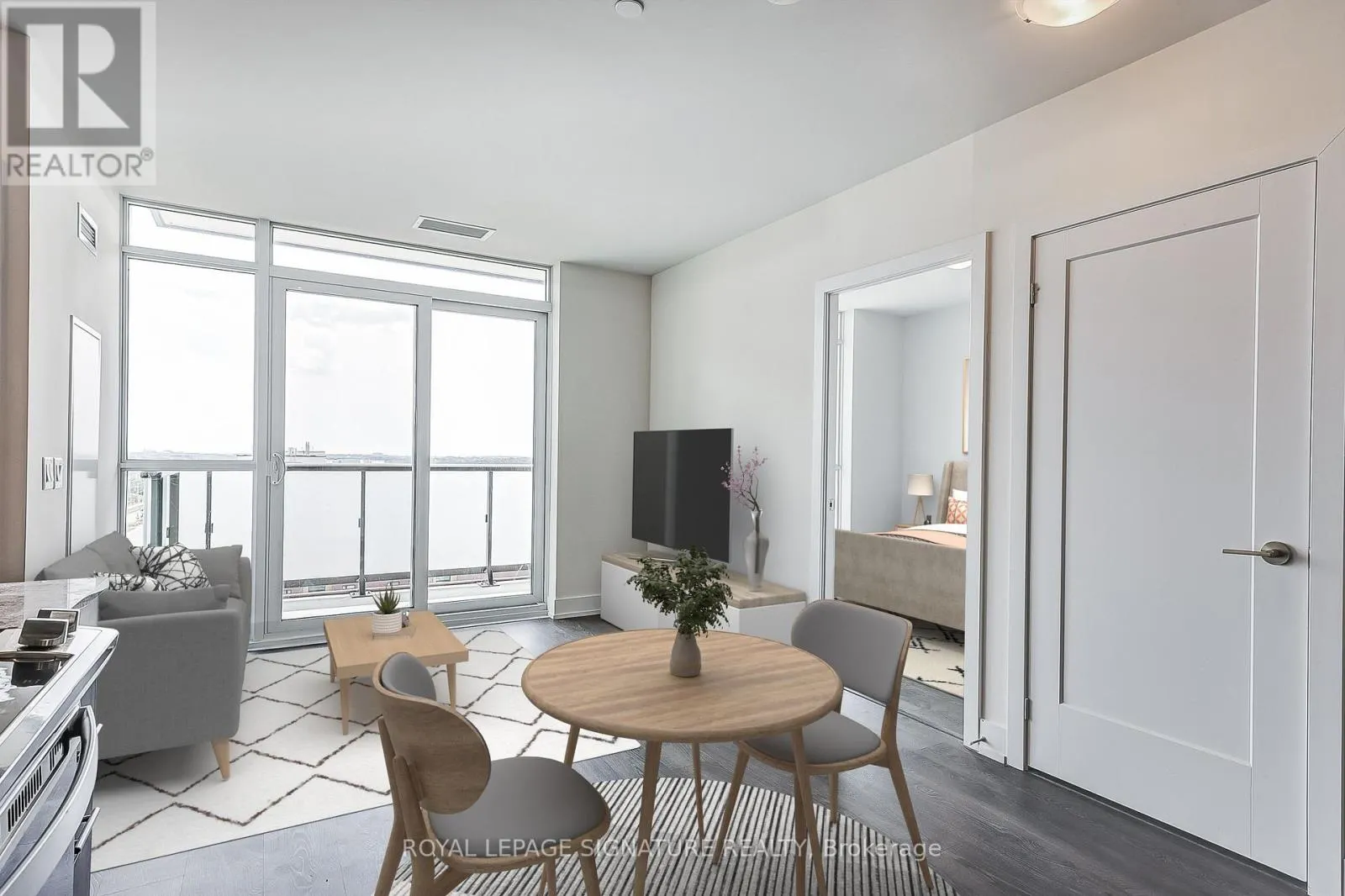 716 - 2550 SIMCOE STREET N