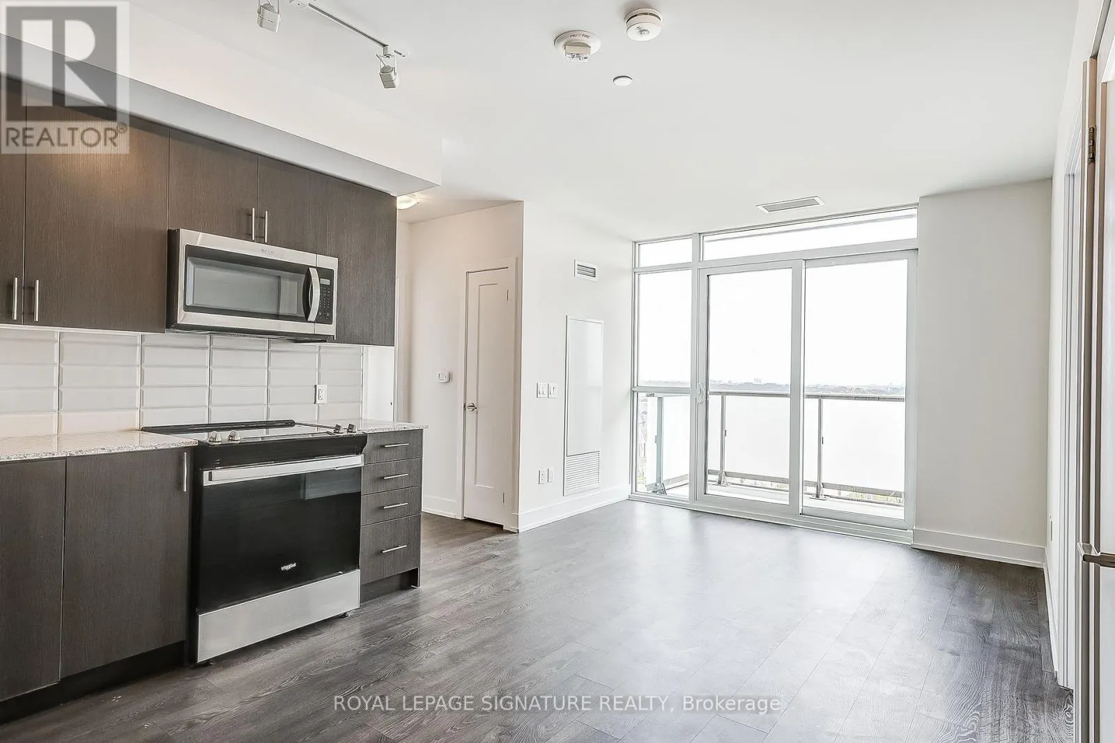 716 - 2550 SIMCOE STREET N