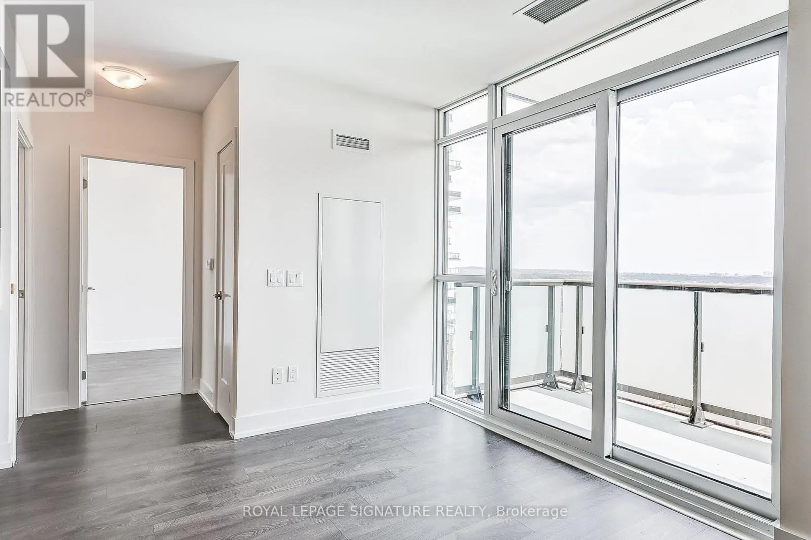 716 - 2550 SIMCOE STREET N