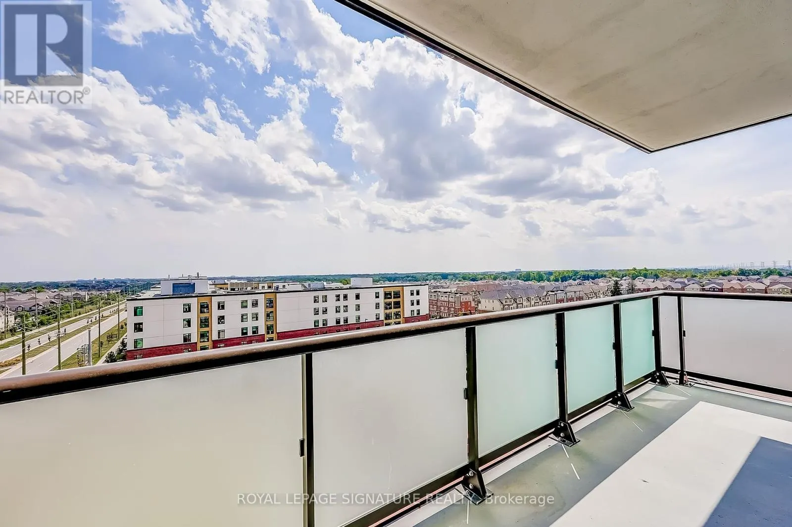 716 - 2550 SIMCOE STREET N