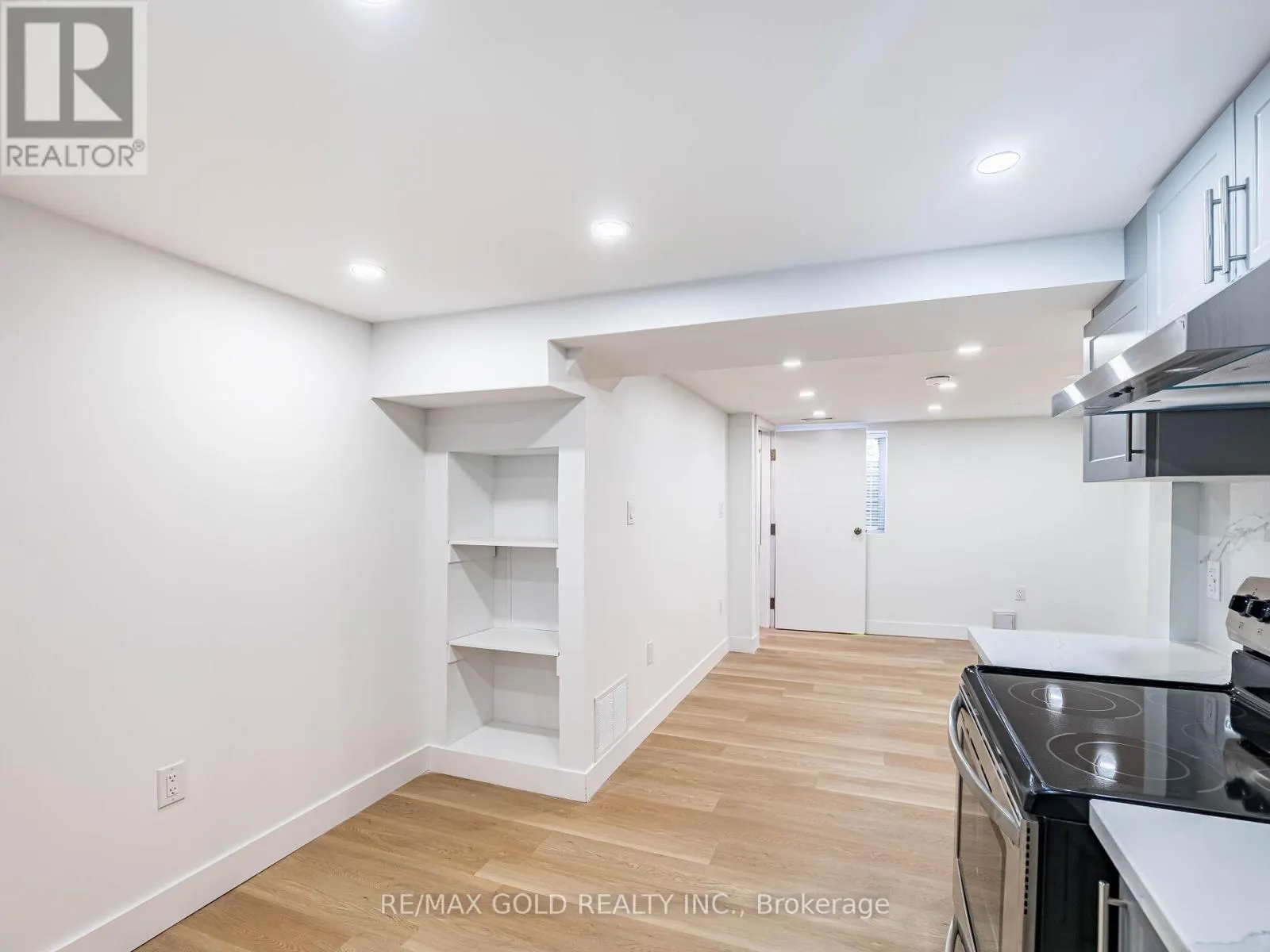 42 RIDEOUT STREET