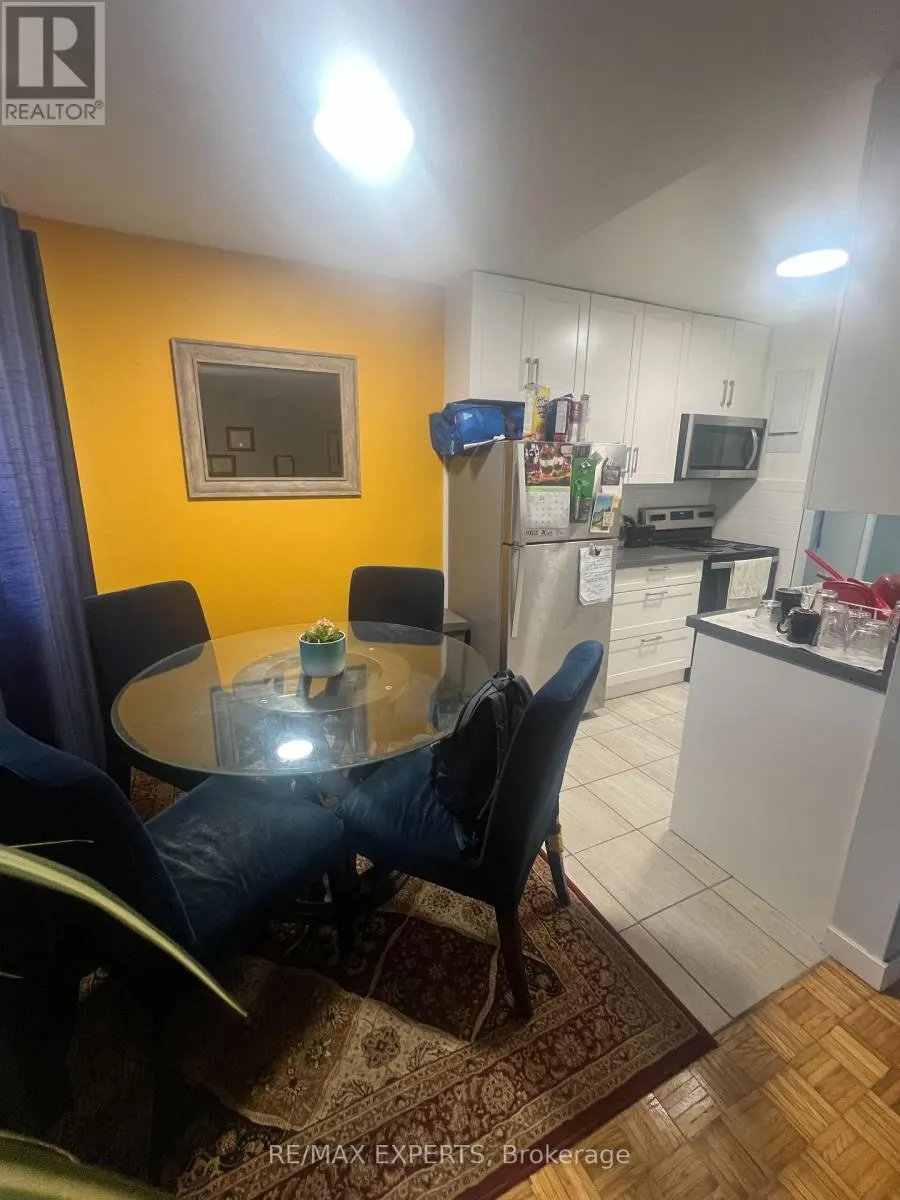 02 - 1526 DUFFERIN STREET
