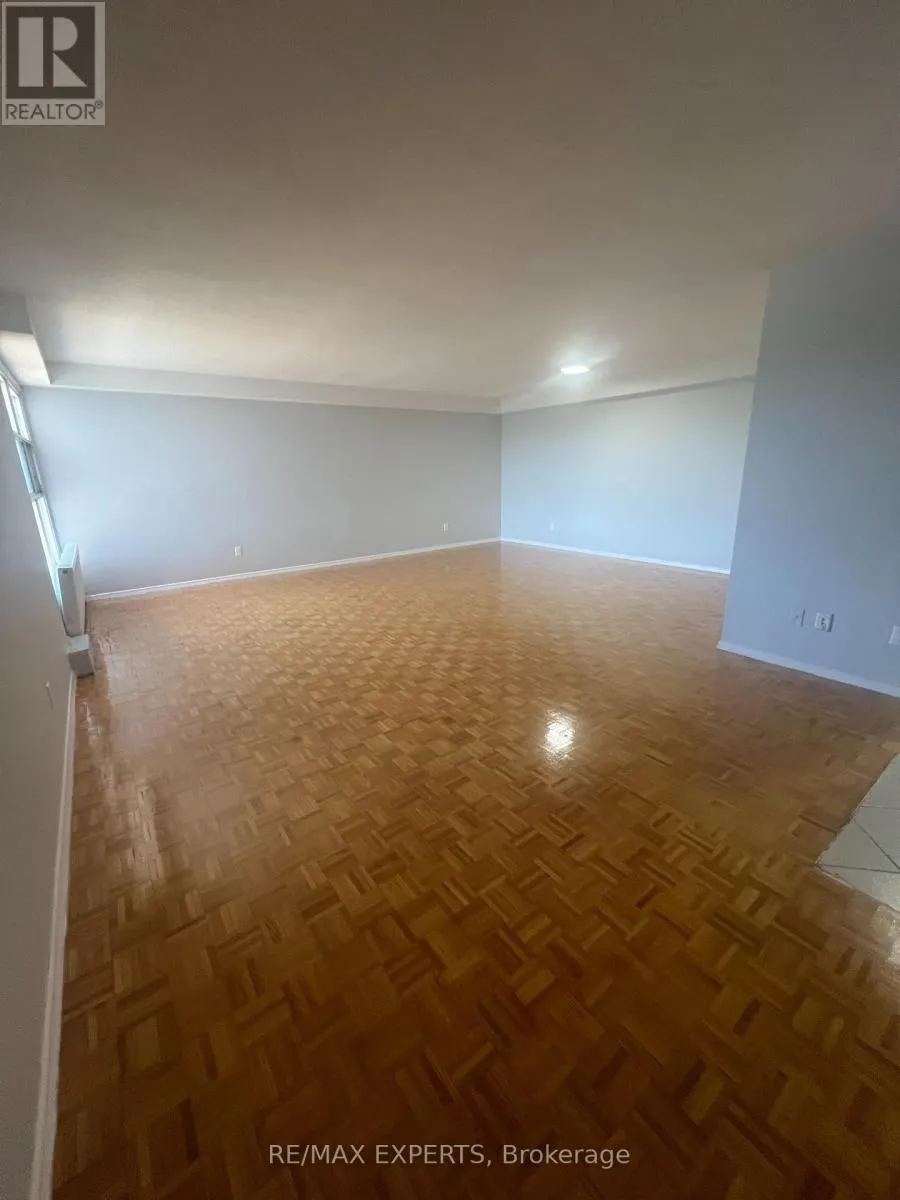 407 - 123 BLOOR STREET W