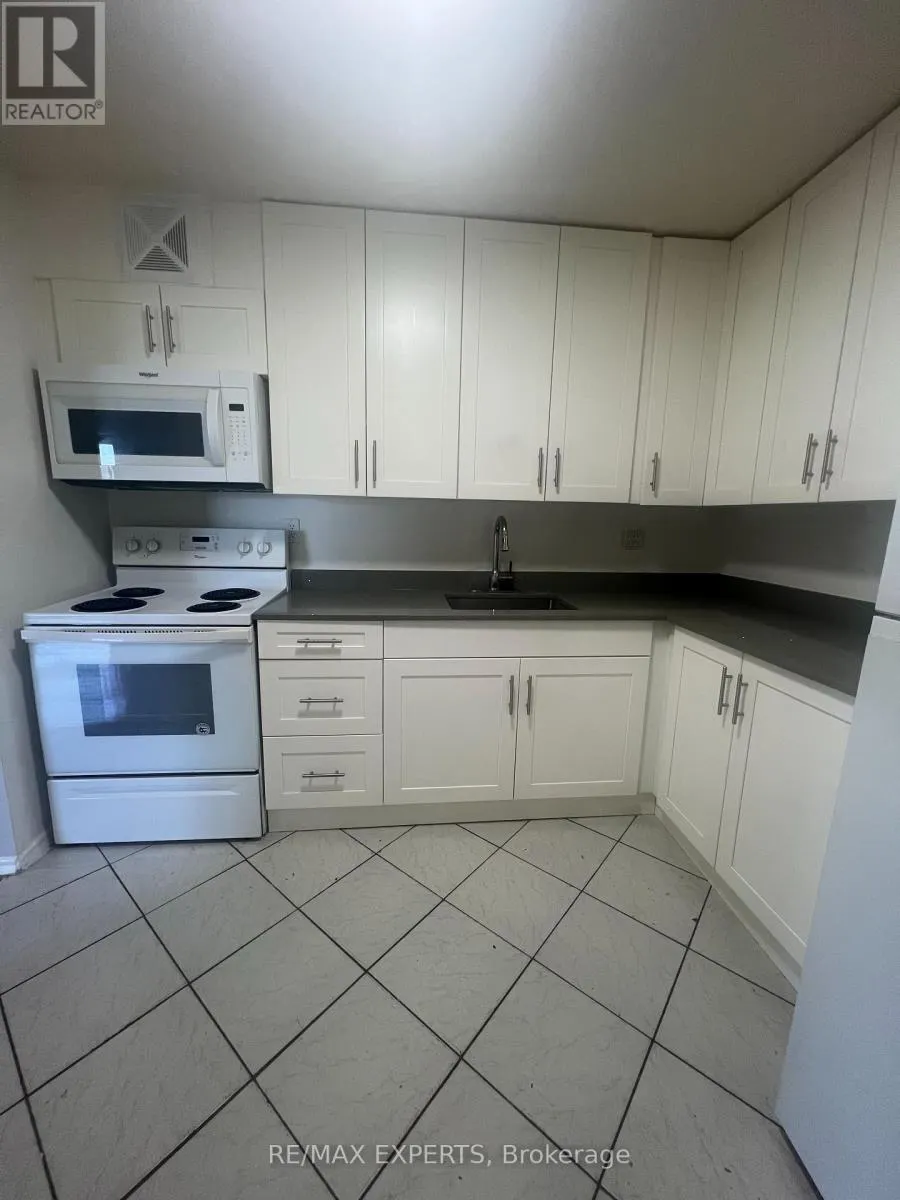 407 - 123 BLOOR STREET W