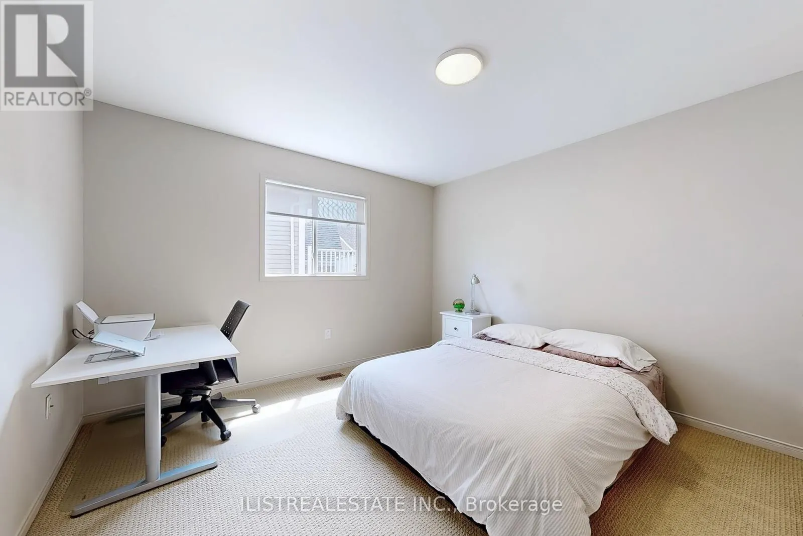 50 MOYNAHAN CRESCENT