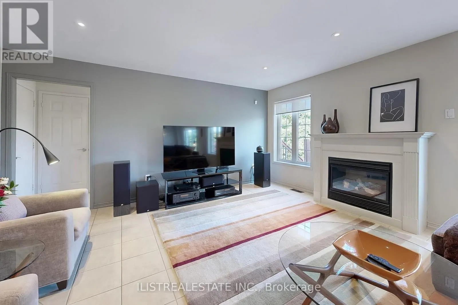 50 MOYNAHAN CRESCENT