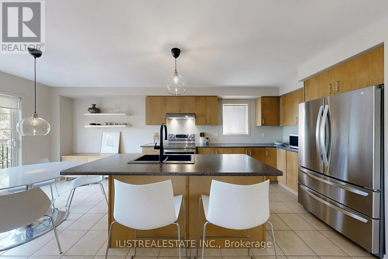 50 MOYNAHAN CRESCENT