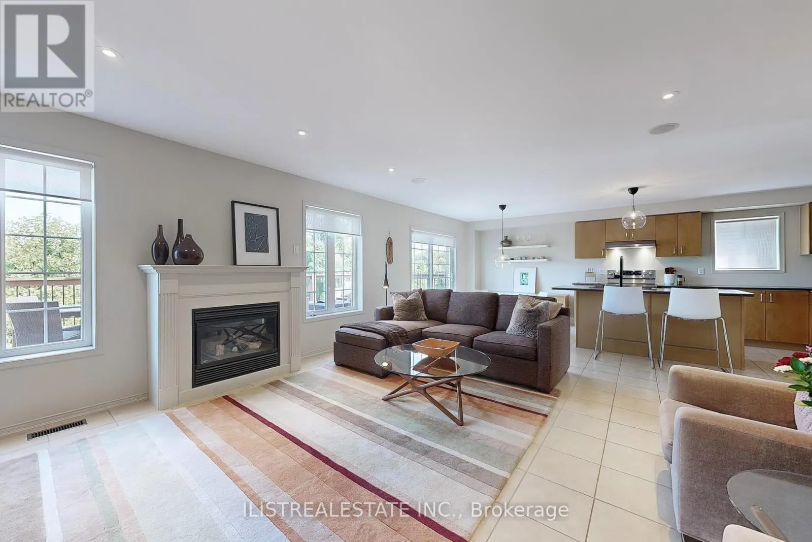 50 MOYNAHAN CRESCENT