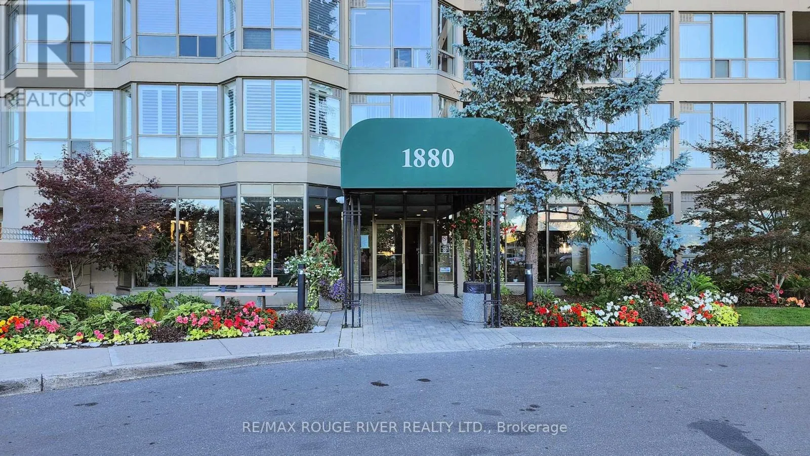 1627 - 1880 VALLEY FARM ROAD