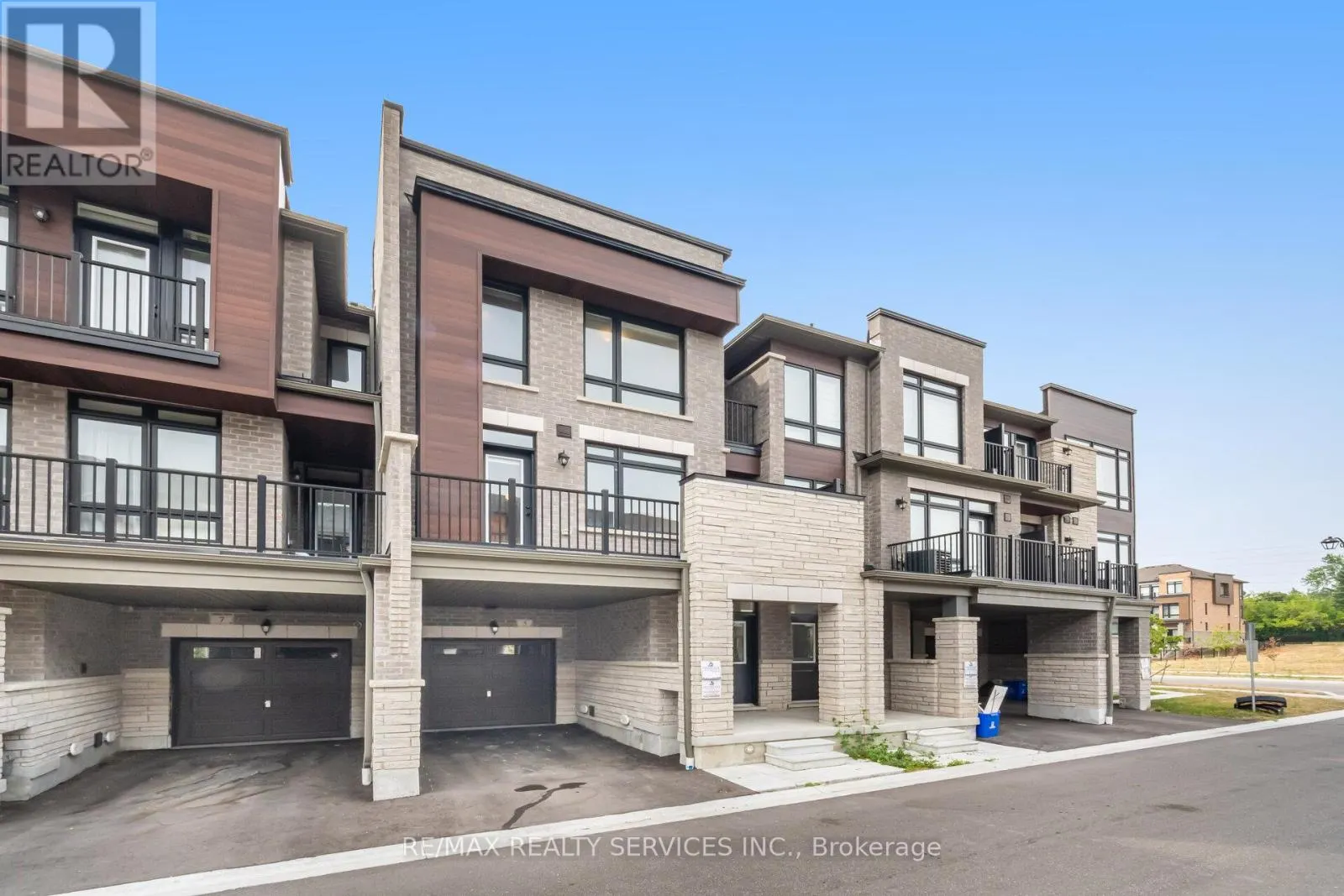 5 NIMMO LANE
