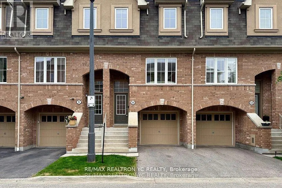 11 REEVESMERE LANE
