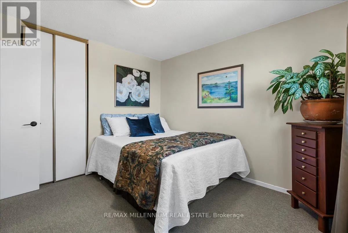 22 - 765 OKLAHOMA DRIVE E