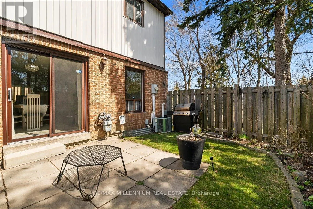 22 - 765 OKLAHOMA DRIVE E