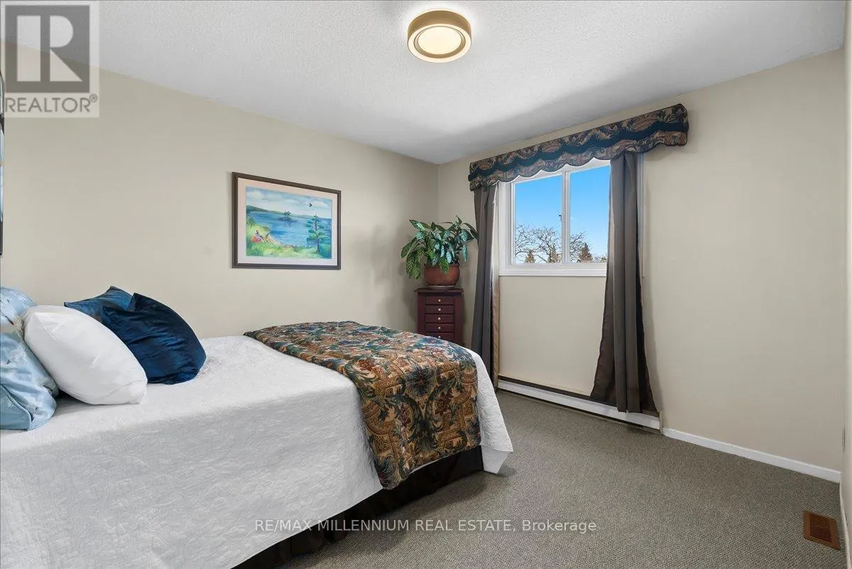 22 - 765 OKLAHOMA DRIVE E