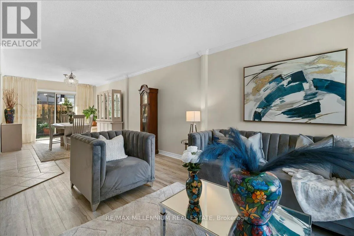 22 - 765 OKLAHOMA DRIVE E