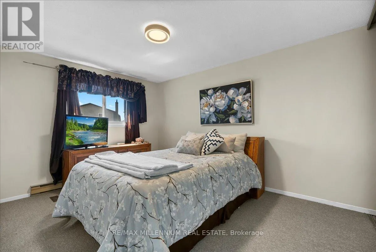 22 - 765 OKLAHOMA DRIVE E