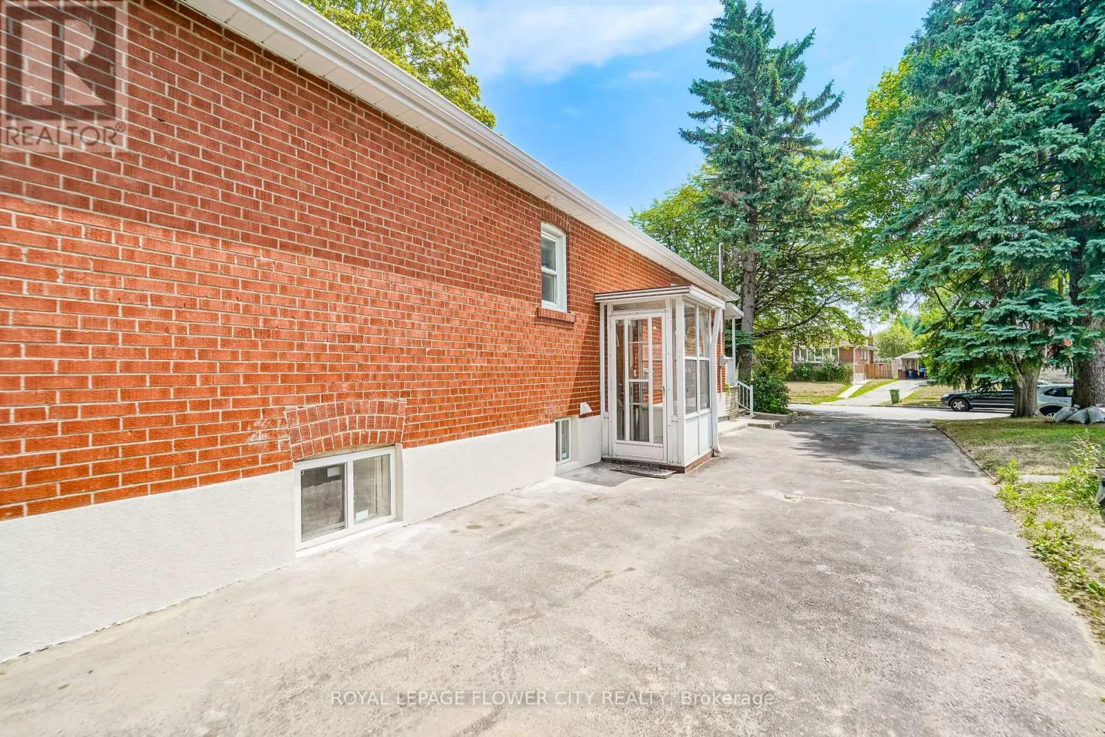 16 SCRANTON ROAD