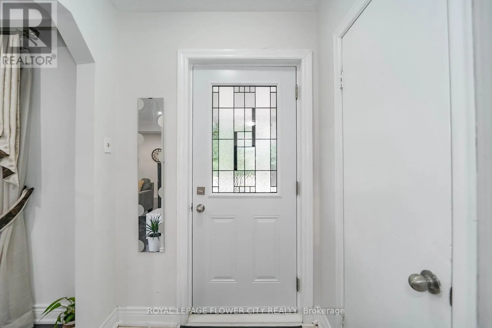 16 SCRANTON ROAD