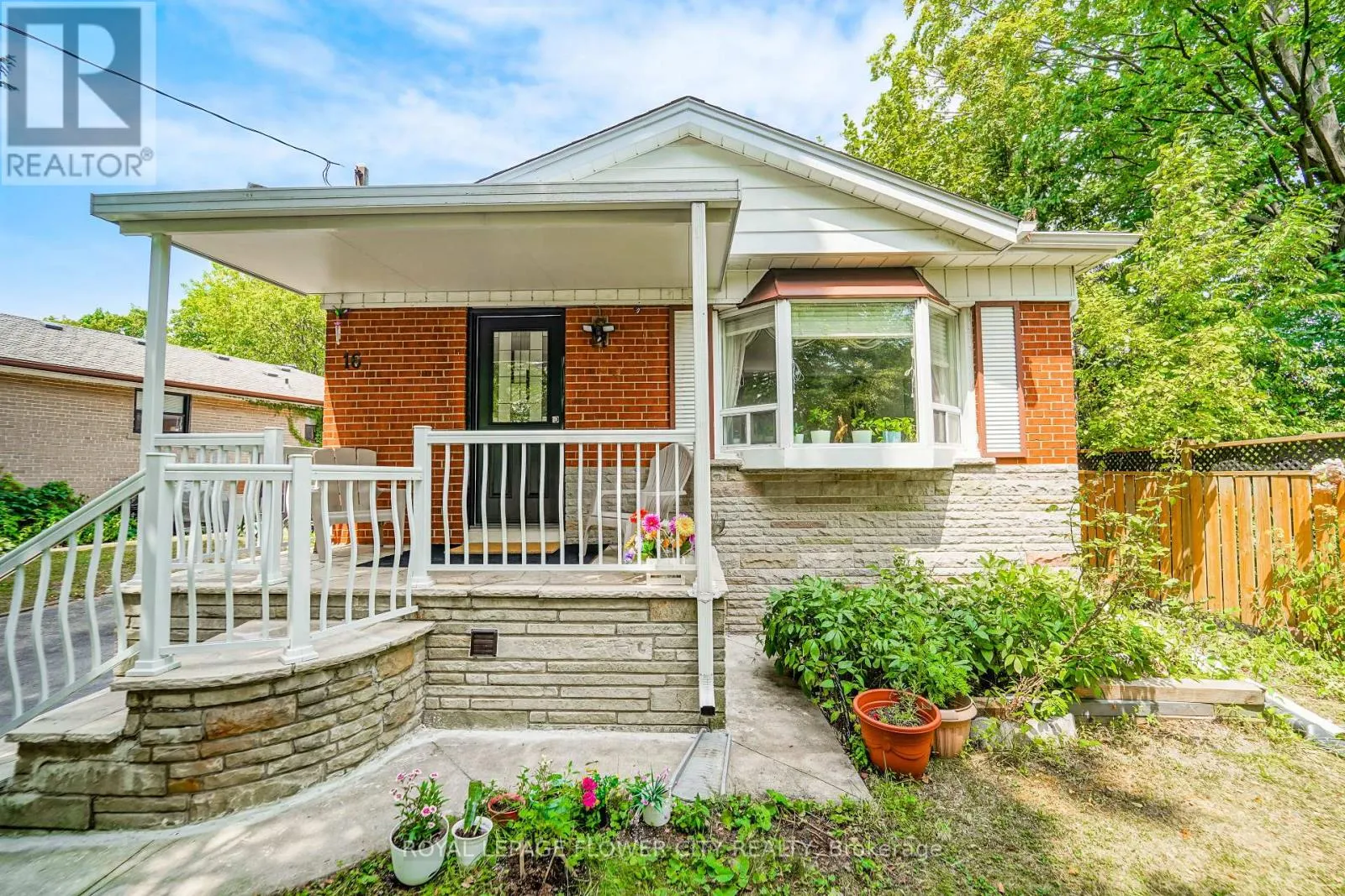 16 SCRANTON ROAD