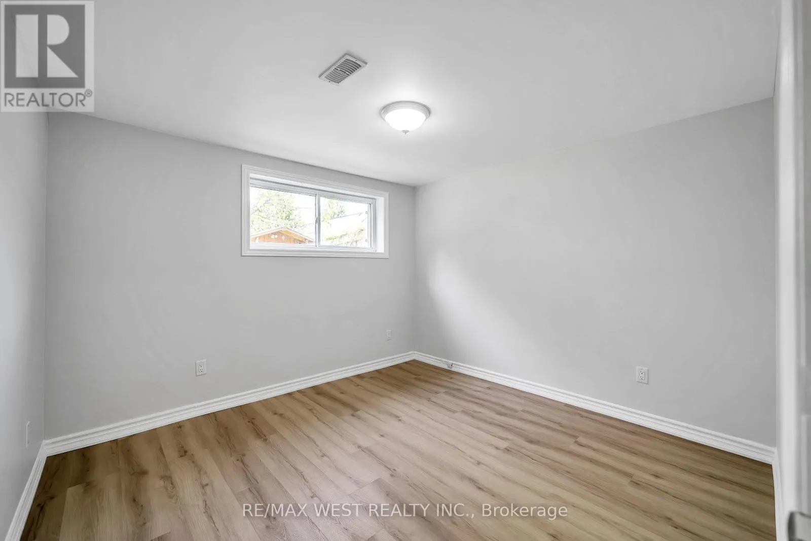 12 ATHABASCA STREET