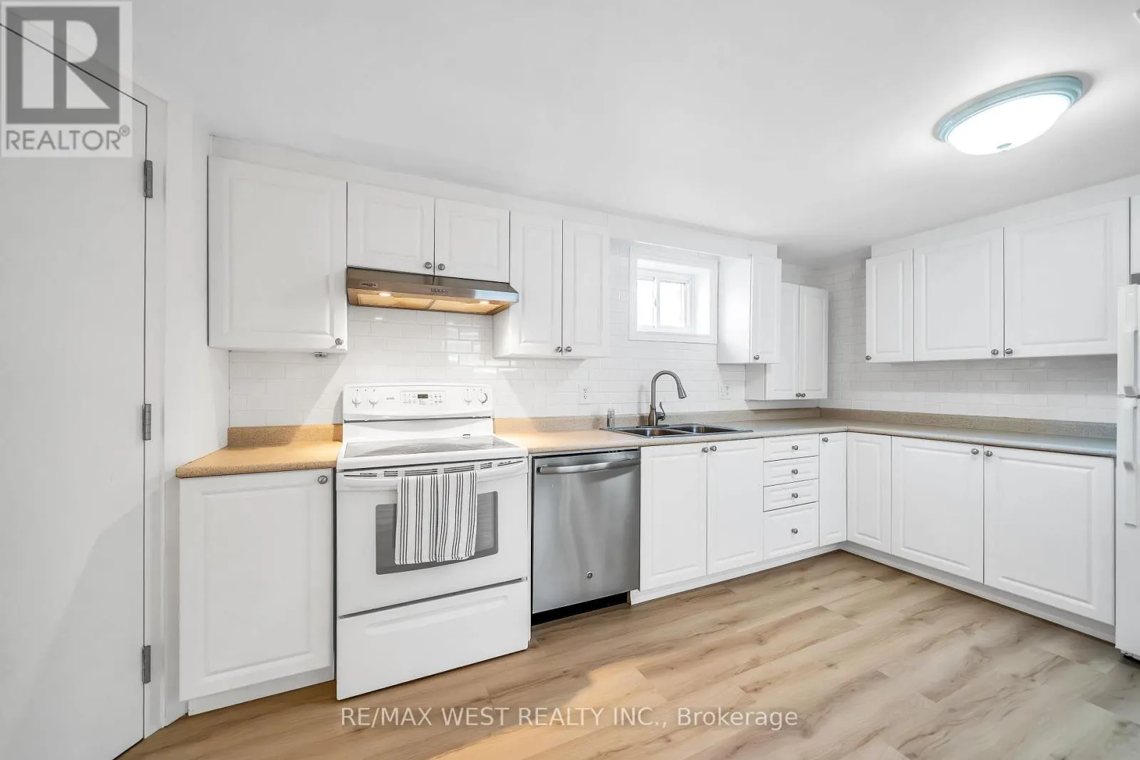 12 ATHABASCA STREET