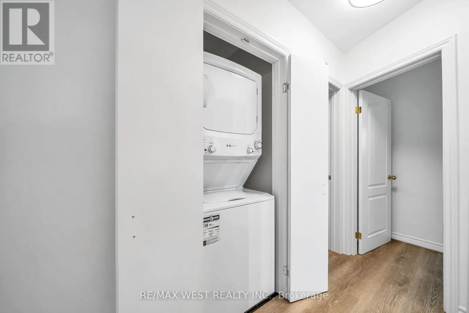 12 ATHABASCA STREET