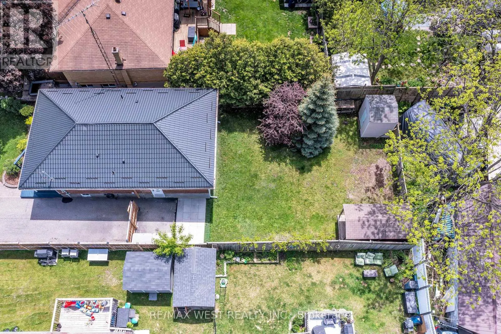 12 ATHABASCA STREET