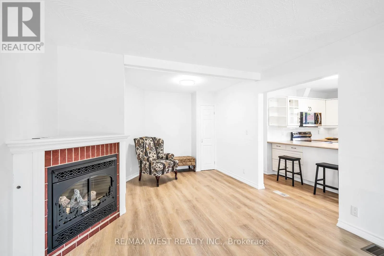12 ATHABASCA STREET