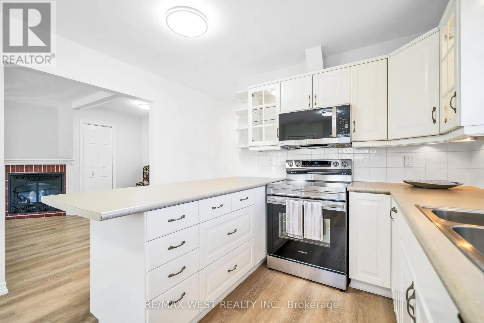 12 ATHABASCA STREET