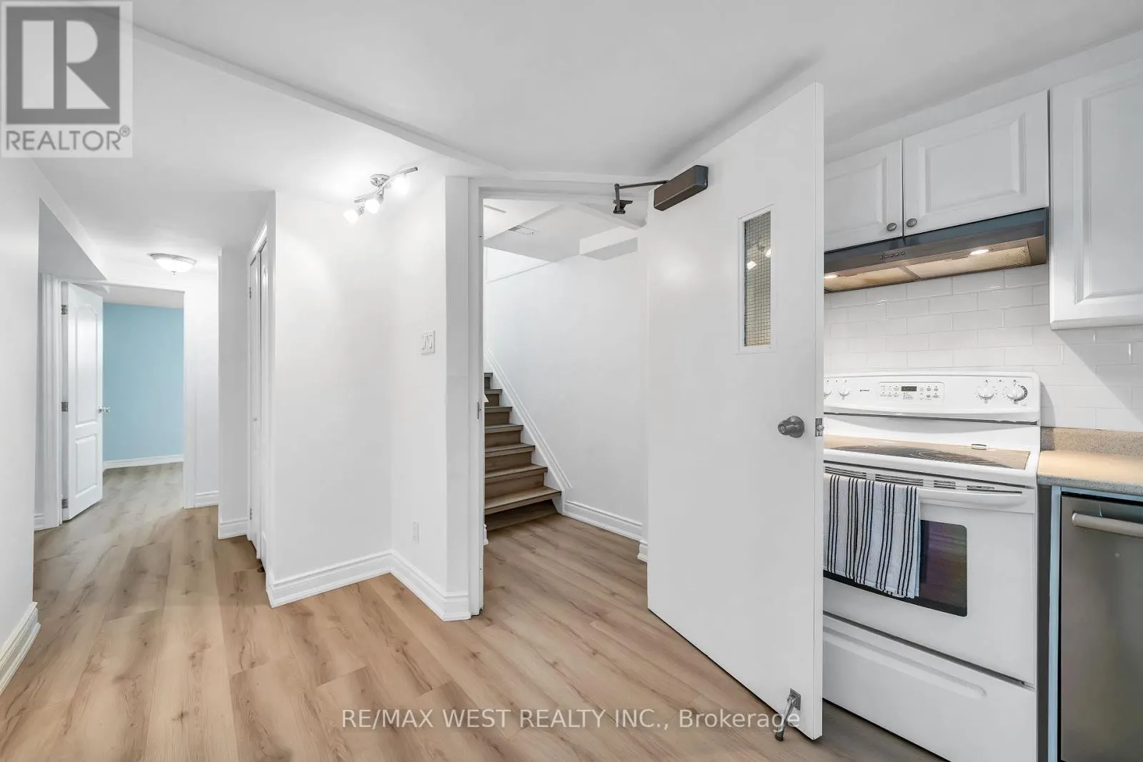 12 ATHABASCA STREET