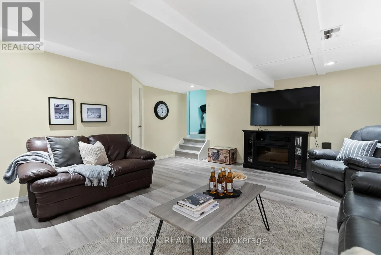 79 LAWRENCE CRESCENT
