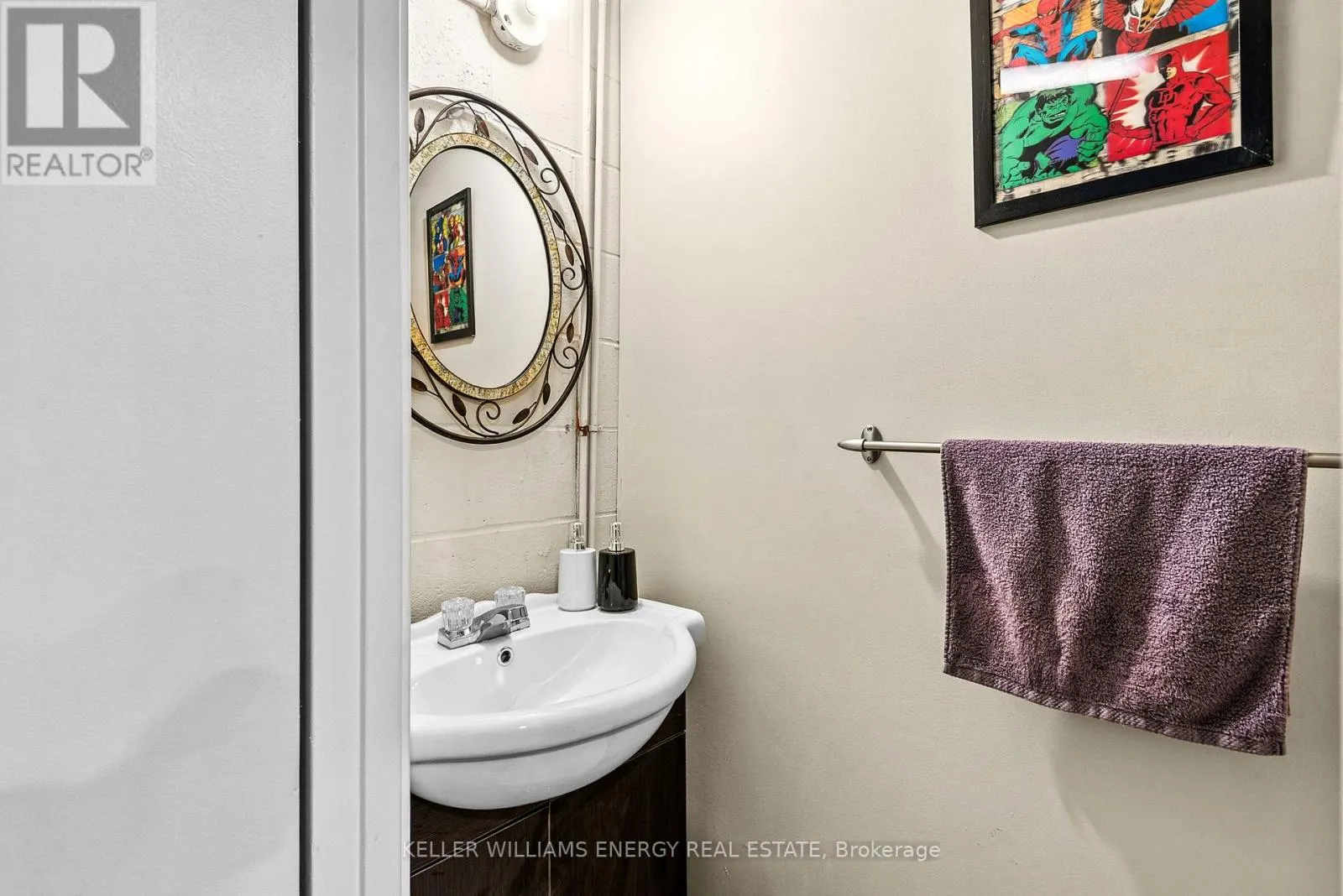 1 - 43 TAUNTON ROAD E, #1