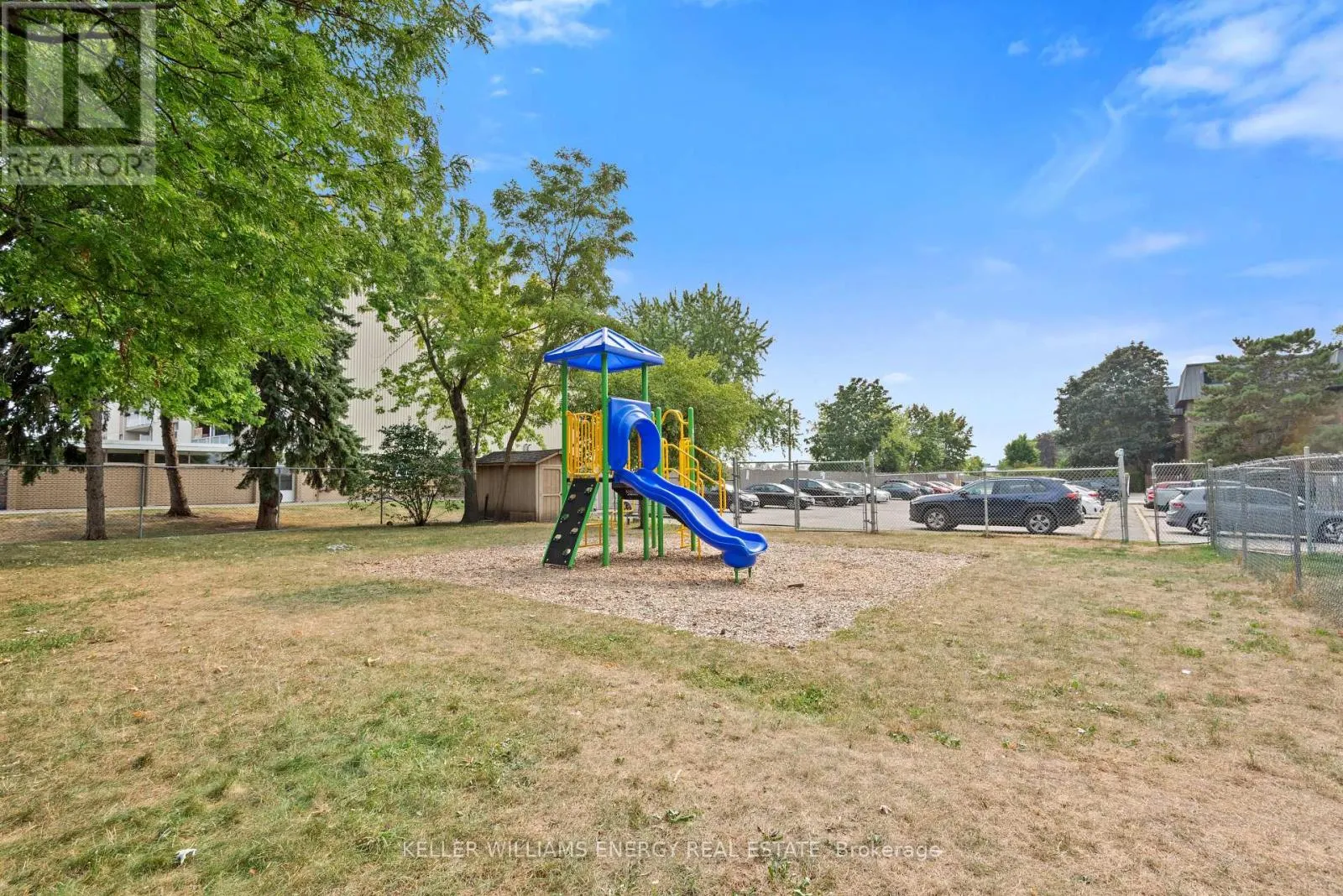 1 - 43 TAUNTON ROAD E, #1
