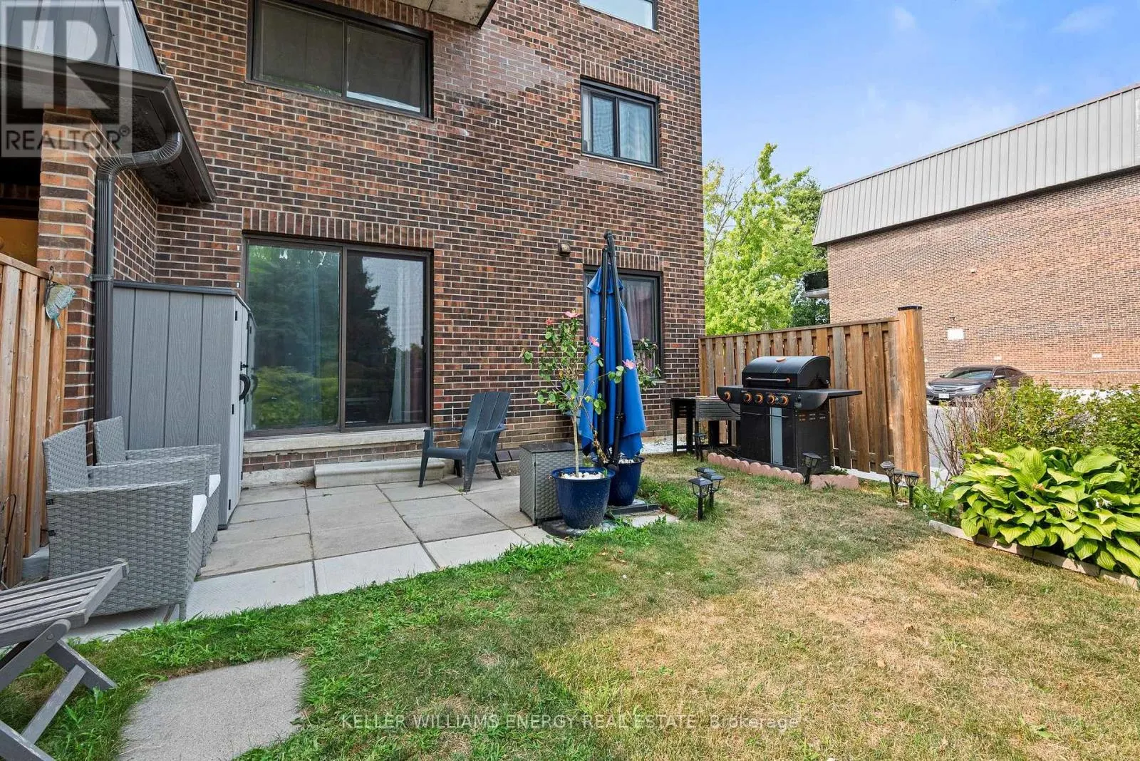 1 - 43 TAUNTON ROAD E, #1