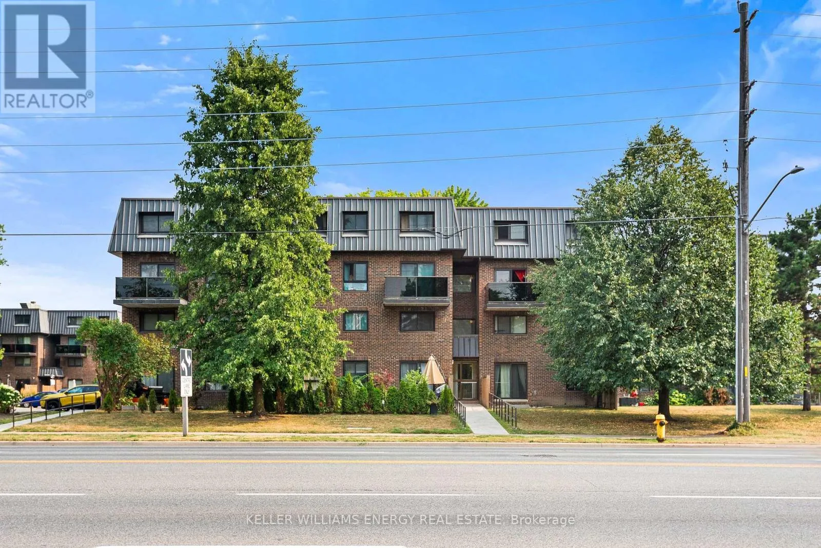1 - 43 TAUNTON ROAD E, #1