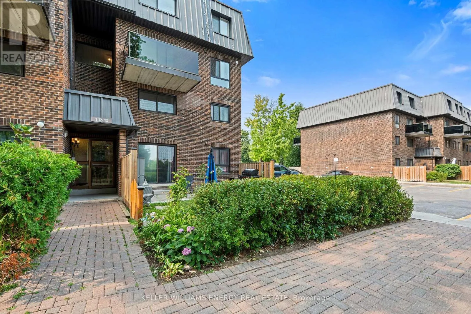 1 - 43 TAUNTON ROAD E, #1